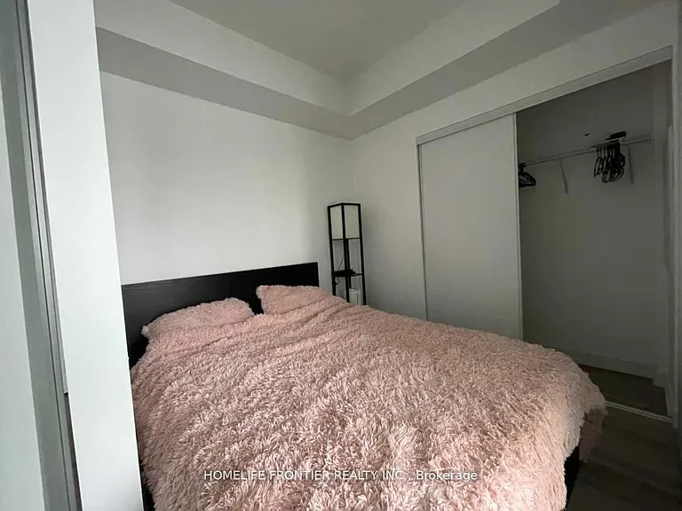 28 S Wellesley St E #1503 — Photo 5