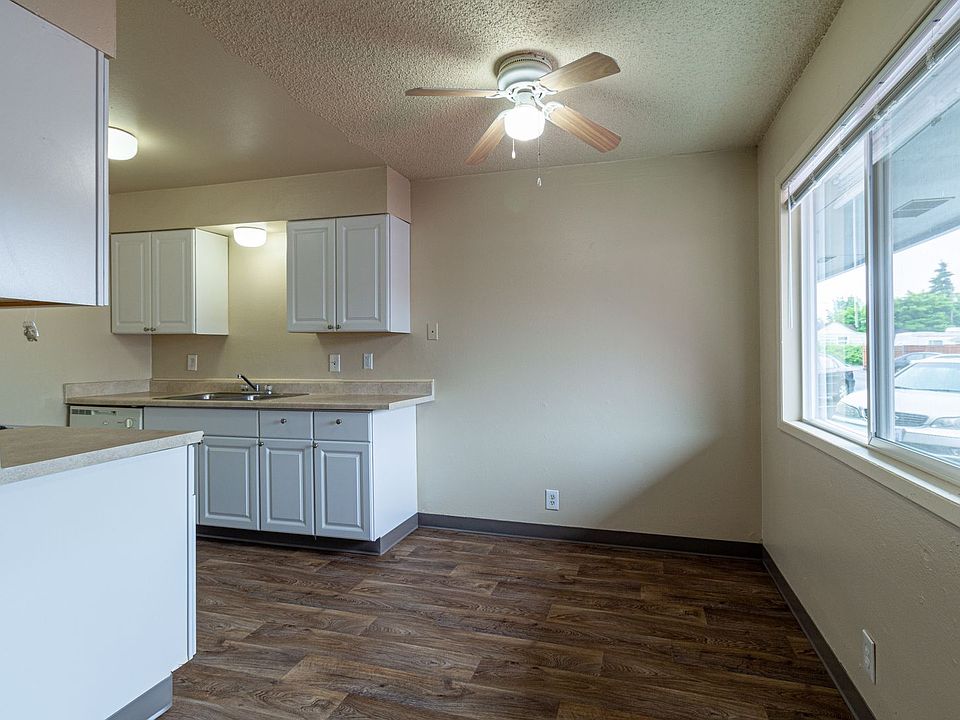 1st image of 1004 NE 86th St