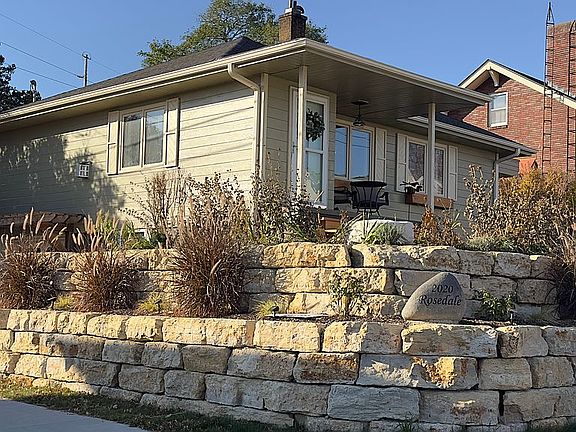 3rd image of 2020 Rosedale Ave