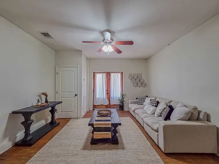 432 Washington St — Photo 5