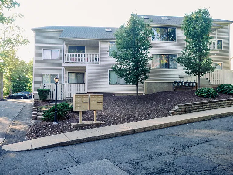 471 Whalley Ave #F — Photo 12