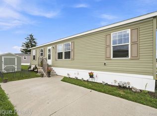 15915 Marentette Dr, Clinton Township, MI 48038