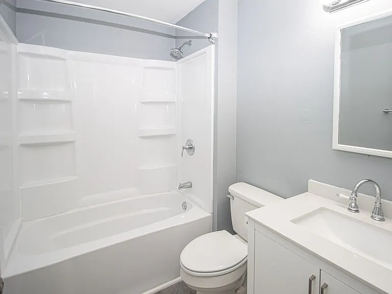 4712 Salem Dr — Photo 12