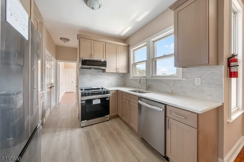 49-51 Caldwell Pl