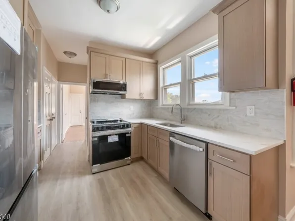 49-51 Caldwell Pl, Springfield, NJ