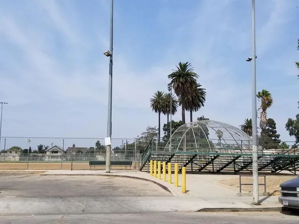 352 1/4 E 51st St #1/4, Los Angeles, CA 90011
