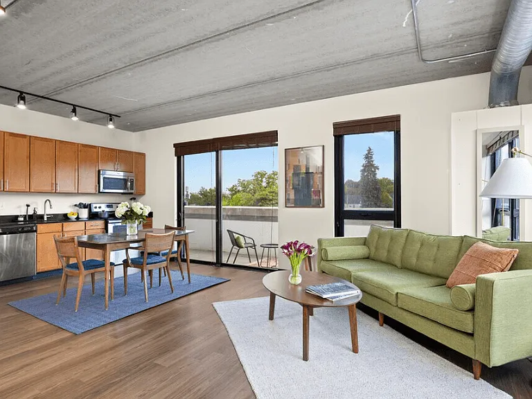 618 South Main Apartments — Photo 1