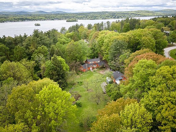 2nd image of 43 White Oaks Rd