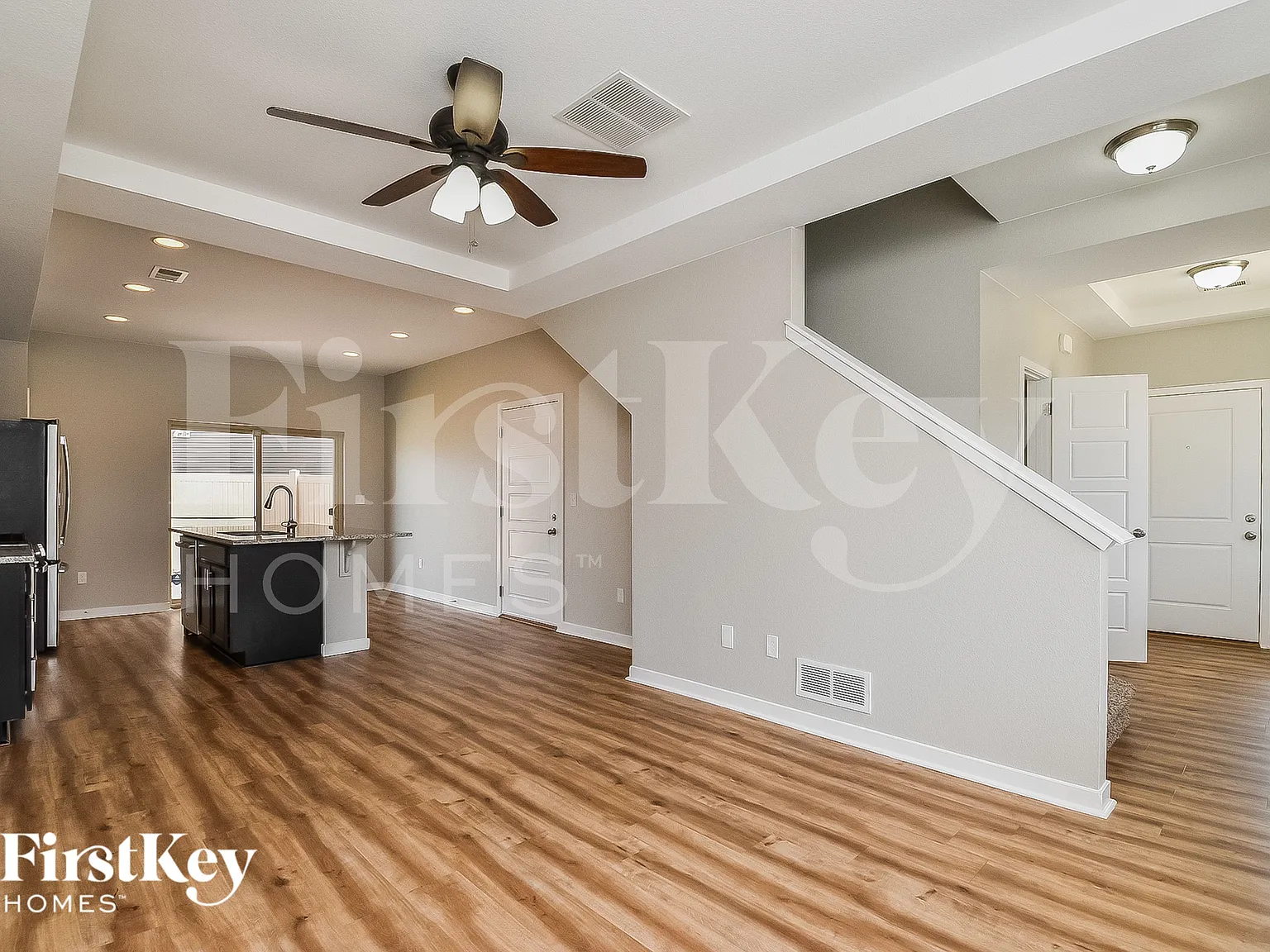 3 bed, 3.0 bath, 2032 sqft, $2,585 — Photo 3