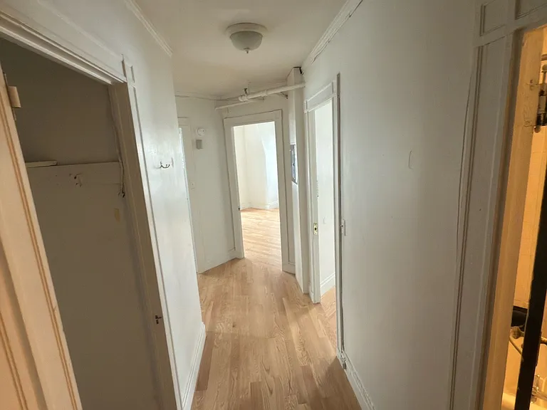 90 Westland Ave #820 — Photo 1