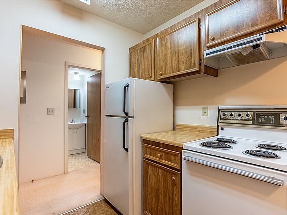 2nd image of 280 Alder Dr #207