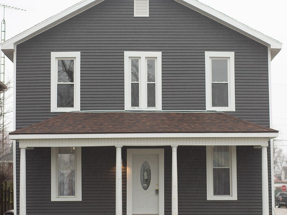 1st image of 330 E 5th St