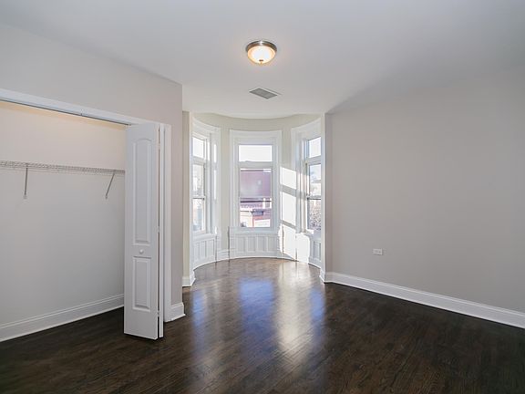5th image of 2325 W North Ave APT 2R