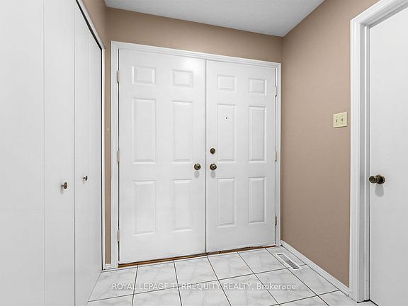 5th image of 746 Limeridge Rd E