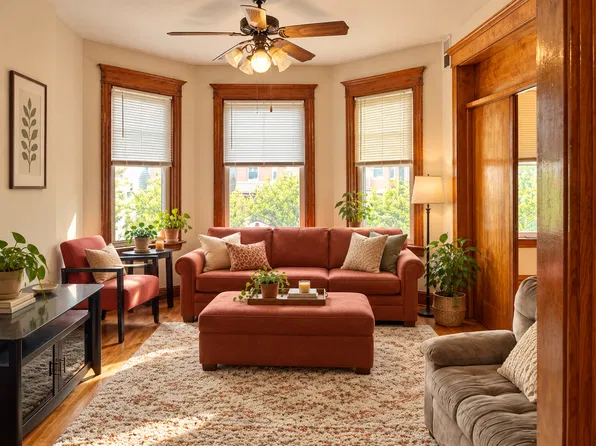 2703 N Ashland Ave #3, Chicago, IL 60614