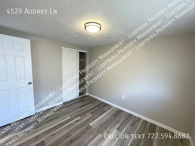 4529 Audrey Ln — Photo 11