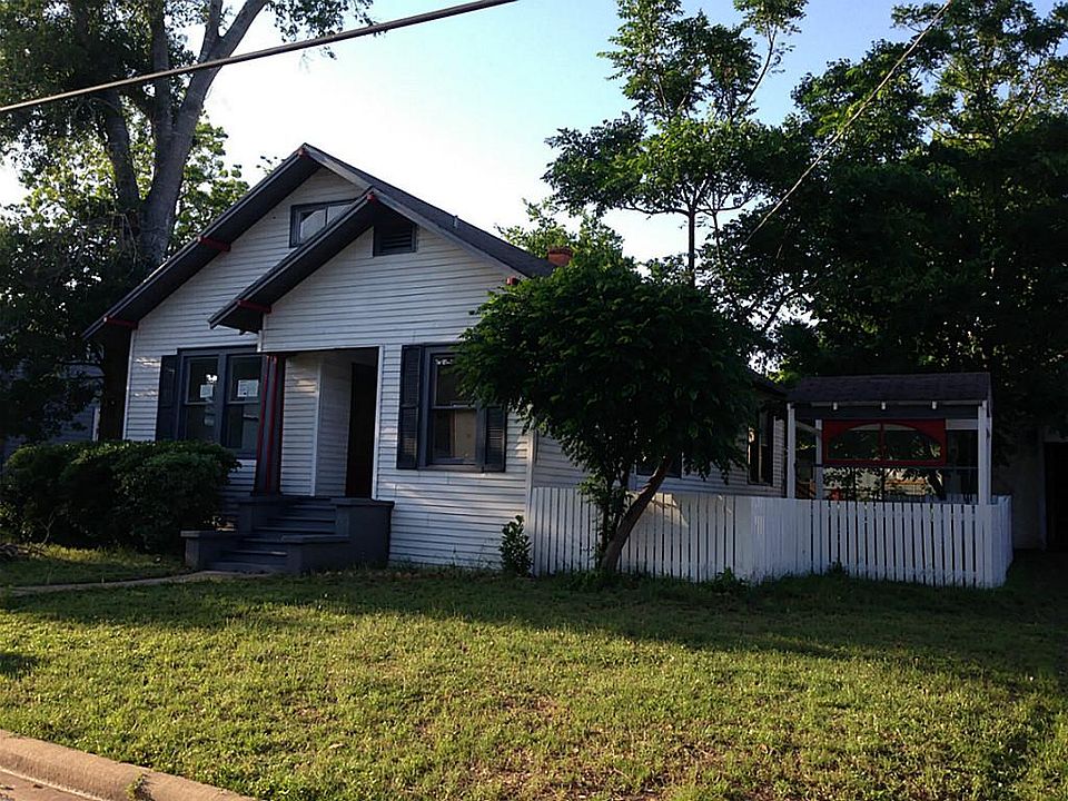 1st image of 312 E Austin St