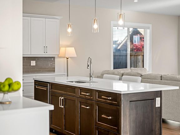 5th image of 499 Torrence Rd