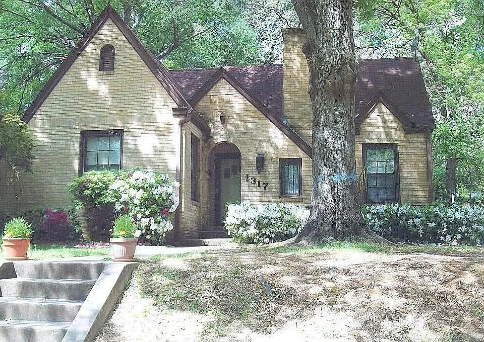 1317 Sneed Dr