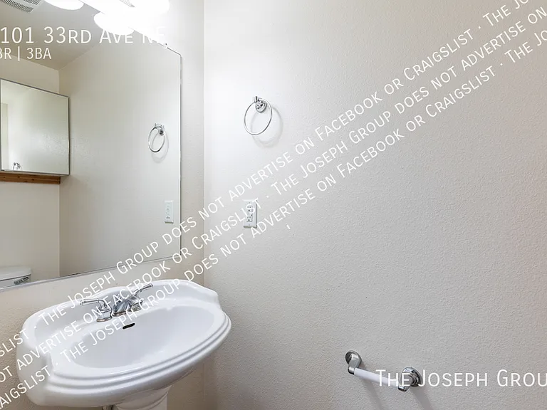 7101 33rd Ave NE — Photo 40