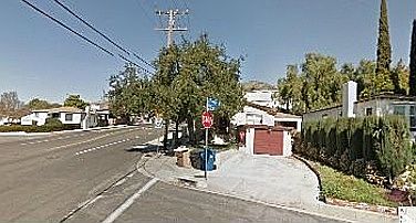 5th image of 2767 Mary St