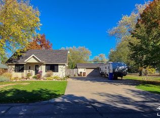 3585 Lakeview Dr, Monroe, MI 48162