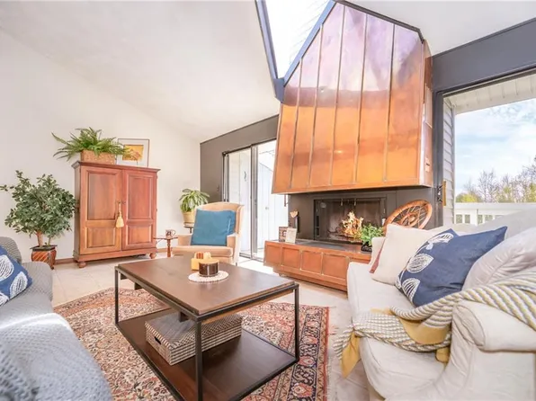 687 Hiddenwood Ct #3, Jefferson City, MO 65109