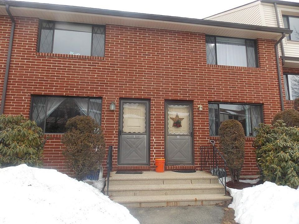 1st image of 9 Sterling Ln Unit 9