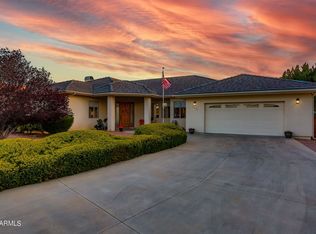10621 E High Point Dr, Dewey, AZ 86327
