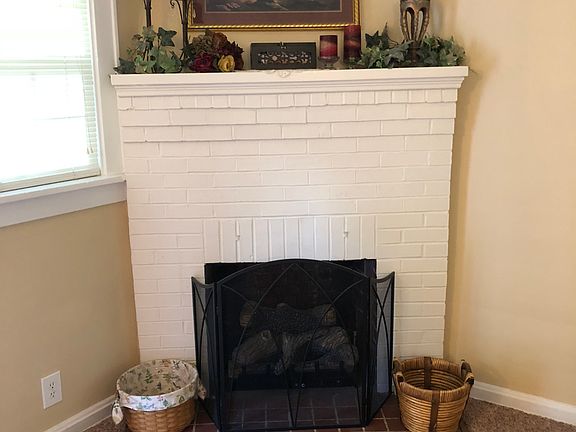 4th image of 1649 Pineola Ave