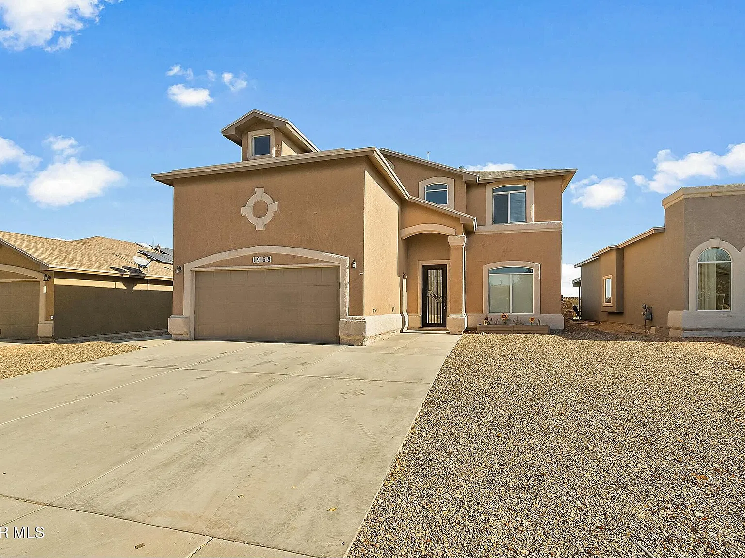 4 bed, 2.5 bath, 1949 sqft, $1,795 — Photo 2