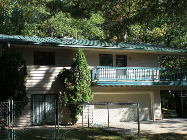 1828 Ellen Dr, Harrisville, MI 48740