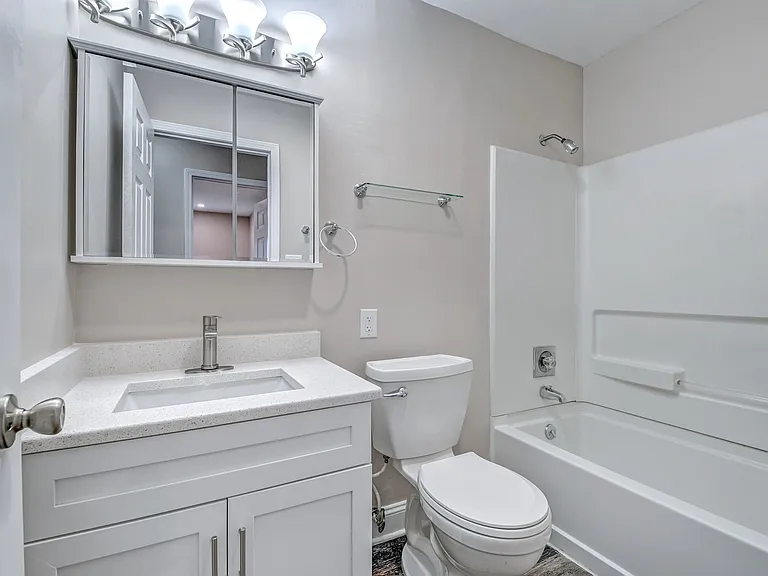 Renovated Bavarian- Bath