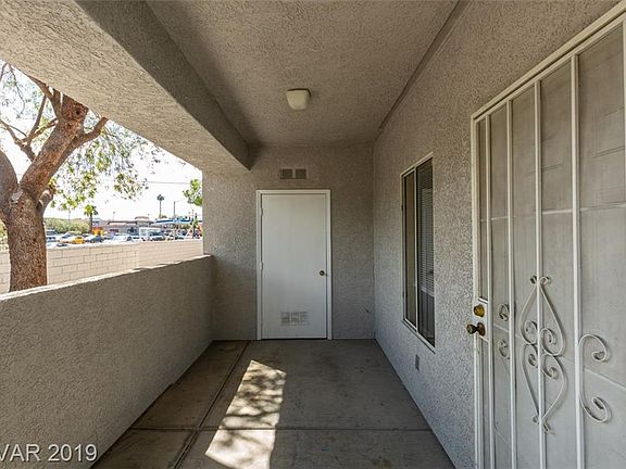 3rd image of 6000 Vegas Dr
