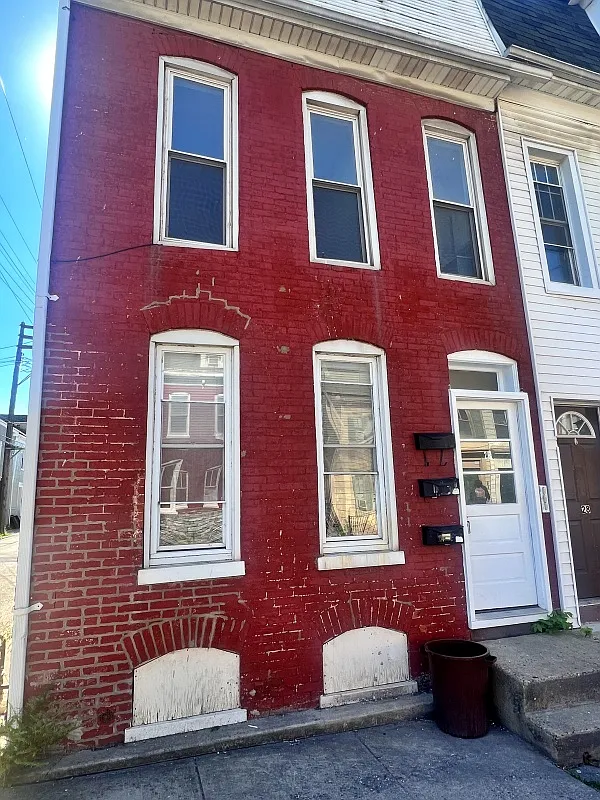 Studio, 600 sqft, $875 — Photo 1