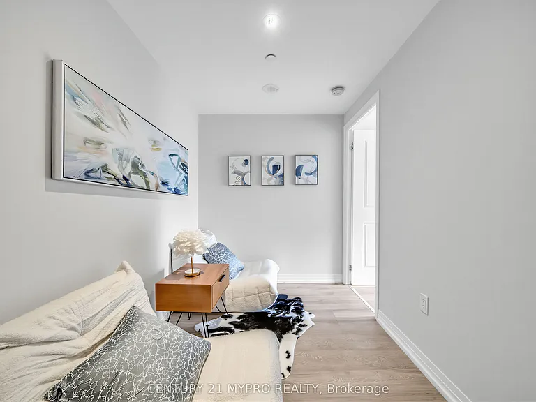 251 Jarvis St #315 — Photo 28