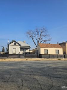 1926 16th St, Bakersfield, CA, 93301