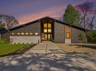 10329 Singer Lake Rd, Baroda, MI 49101