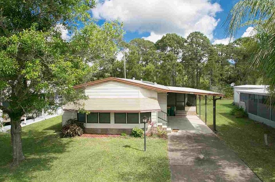 1st image of 1343 Barefoot Cir