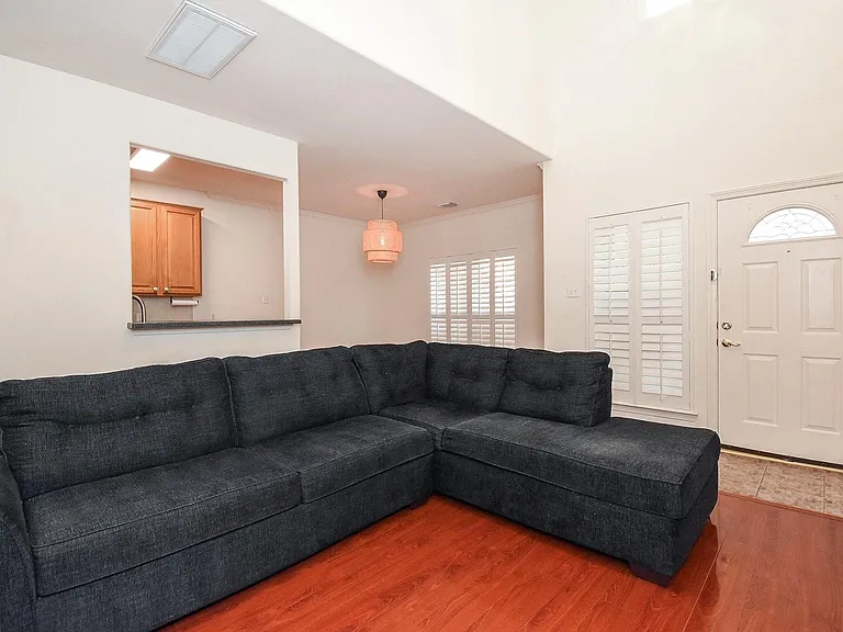 13646 Garden Grove Ct — Photo 6