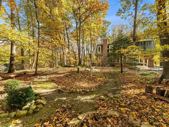 7792 Thornapple Bayou Dr SE, Grand Rapids, MI 49512