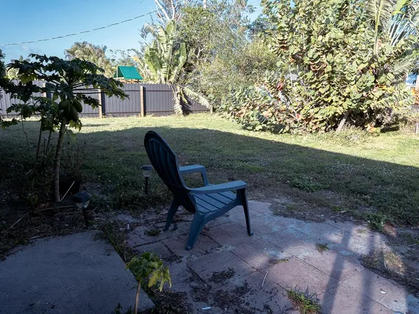 6671 Fiesta Way, Fort Myers, FL 33919