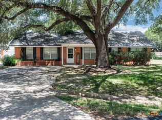 402 Dundee St, Victoria, TX 77904