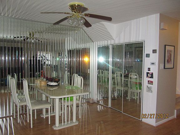 3rd image of 1543 Stoney Ln #A