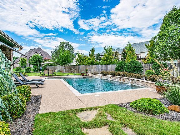 Meticulously landscaped yard