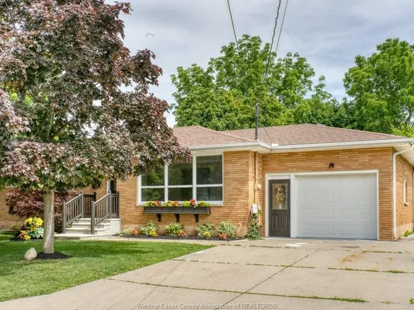 68 McCallum St, Kingsville, ON N9Y 1C2