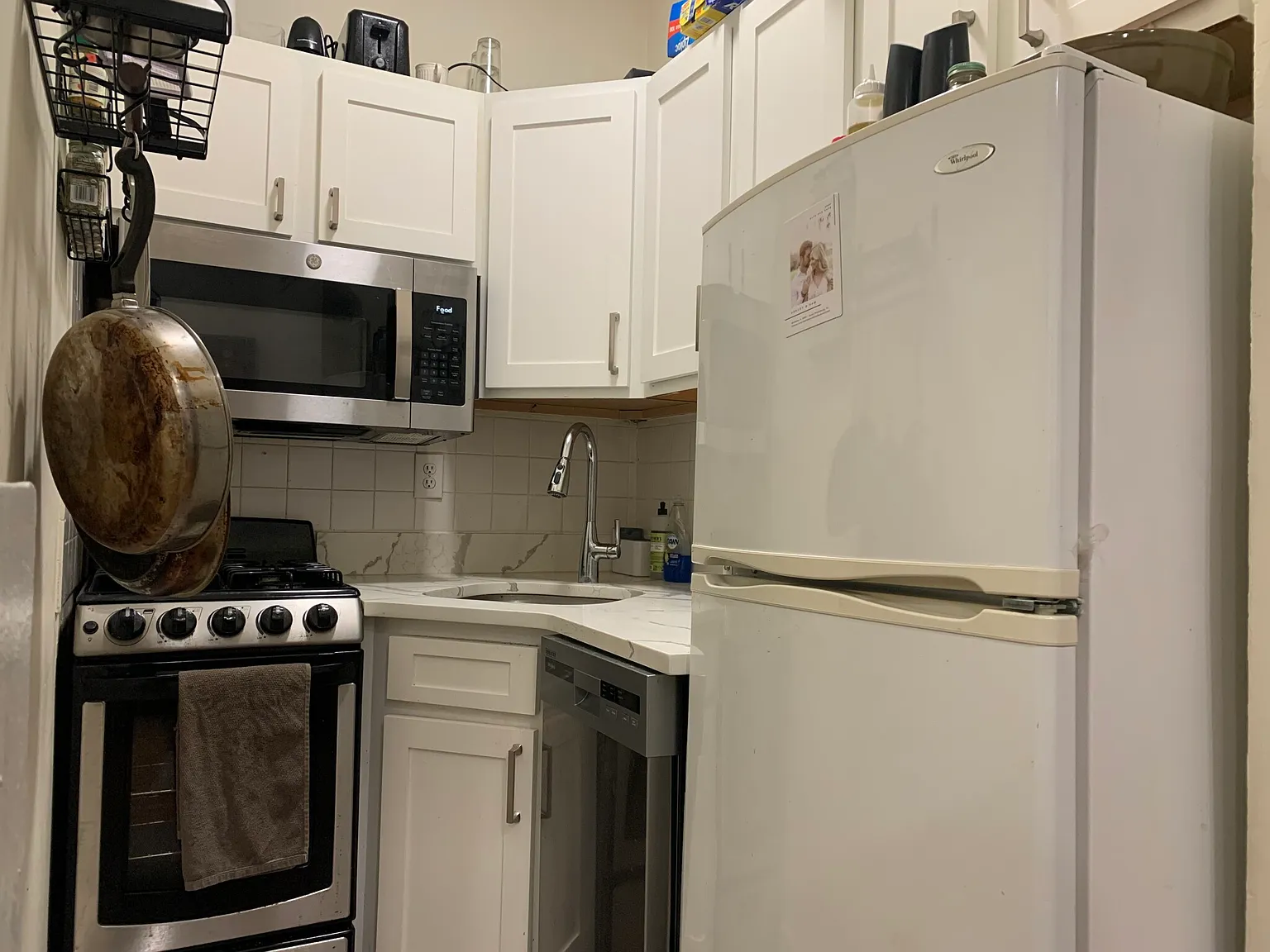 1 bed, 1.0 bath, $2,400 — Photo 4