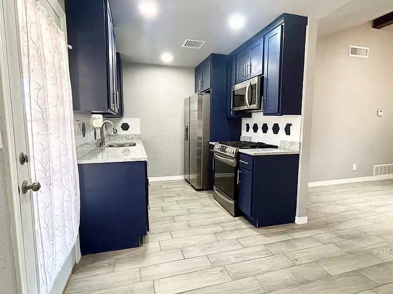 11805 Scott Simpson Dr — Photo 5