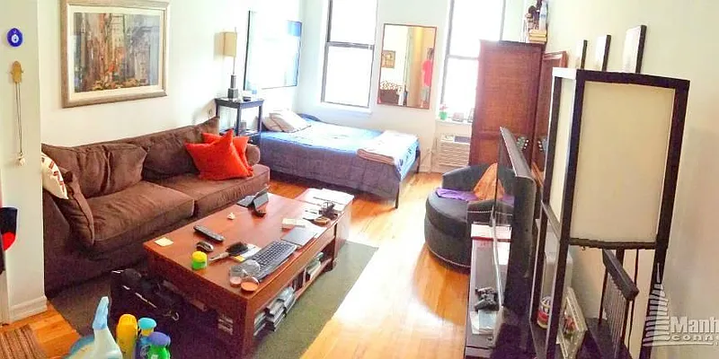 Rented by Manhattan Connection | media 31