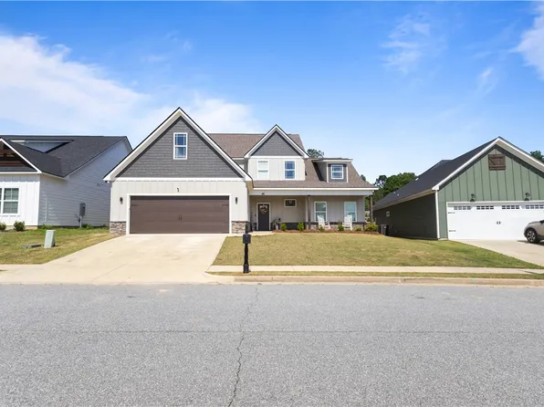 46 Ivy Loop, Phenix City, AL 36867